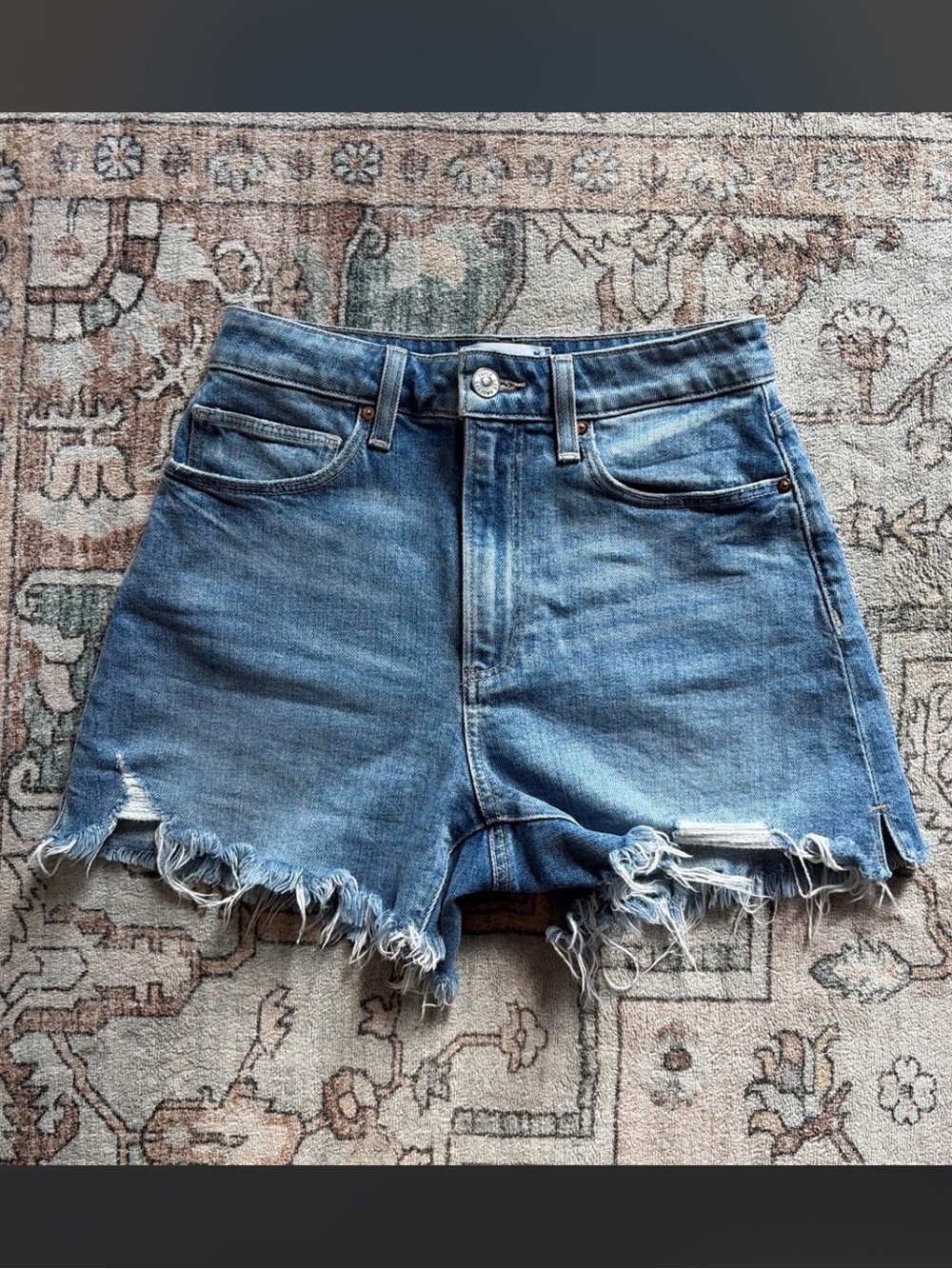 PAIGE Dani Shorts Frayed Hem Light Blue Denim